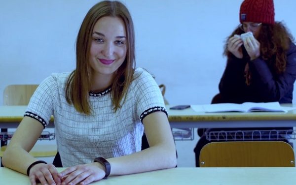 InfluenZer, il cortometraggio entra a scuola